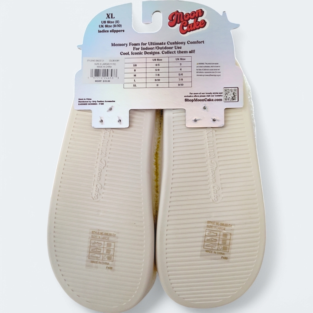 Moon Cake Smiley Face Slippers and Socks Set Womens Size XL 11-12 - Picture 6 of 9